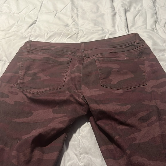 Democracy “Ab” solution size 10 purple camo jeans - Picture 9 of 10